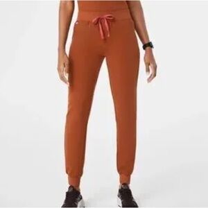 Figs Women’s Jogger Scrub Zamora Midrise Pants Size XSmall in Dirty Chai
